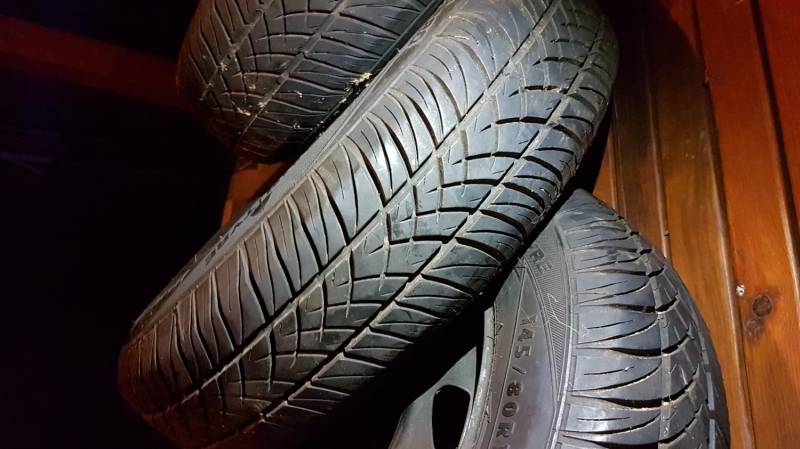 ox_komplet-kol-letnich-4x108-uniroyal-rallye-1458013-75t-4x6mm-ford