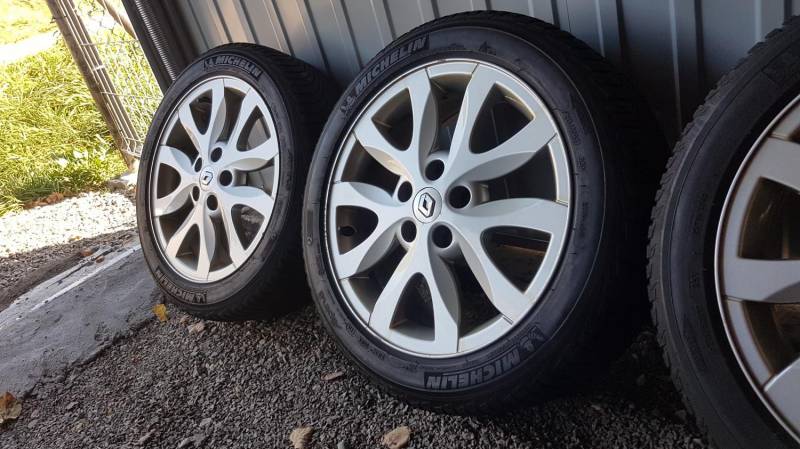 ox_kola-zimowe-renault-17x7j-et47-5x1143-michelin-alpin-5-21550-dot3915