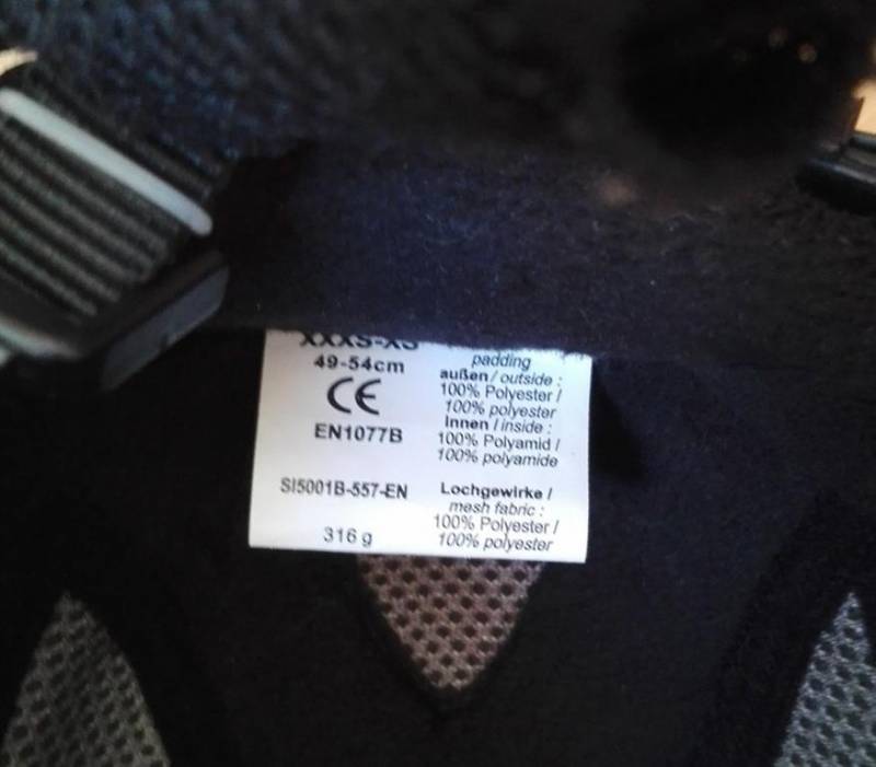 ox_kask-narciarski-dzieciecy-uvex-rozm-xxxs-xs-49-54-cm
