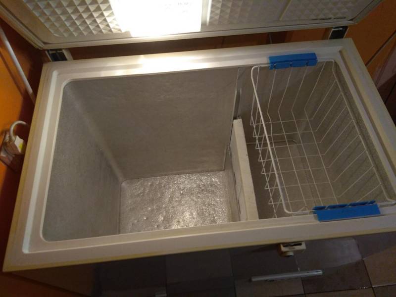 ox_zamrazarka-whirlpool-afg-073g