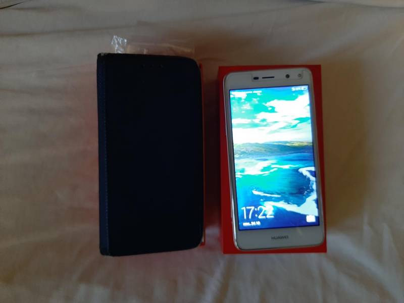 ox_sprzedam-telefon-huawei-y-6-roczny-stan-bardzo-dobry