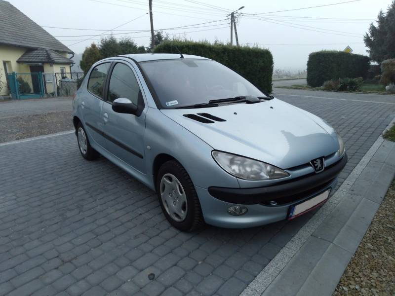 ox_peugeot-206-klimatyzacja-14-8v-75km-lpg-gaz-116-tys-km