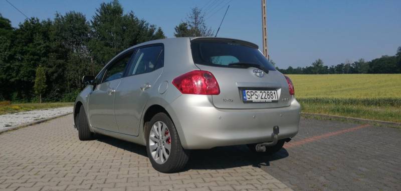 ox_toyota-auris-klimatronick-d4d-bezwypadkowa