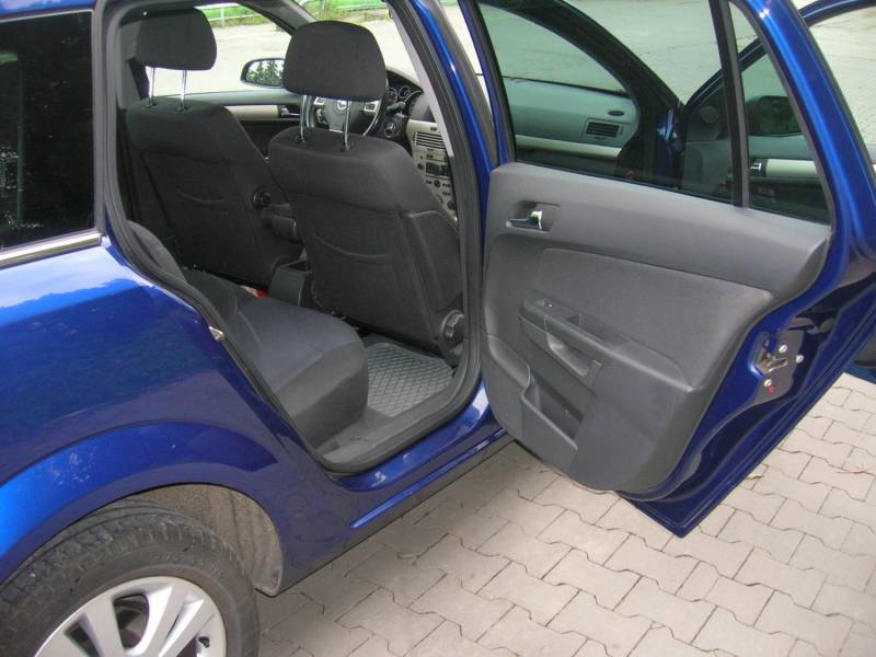 ox_opel-astra-h-17-cdti-110-km-cosmo