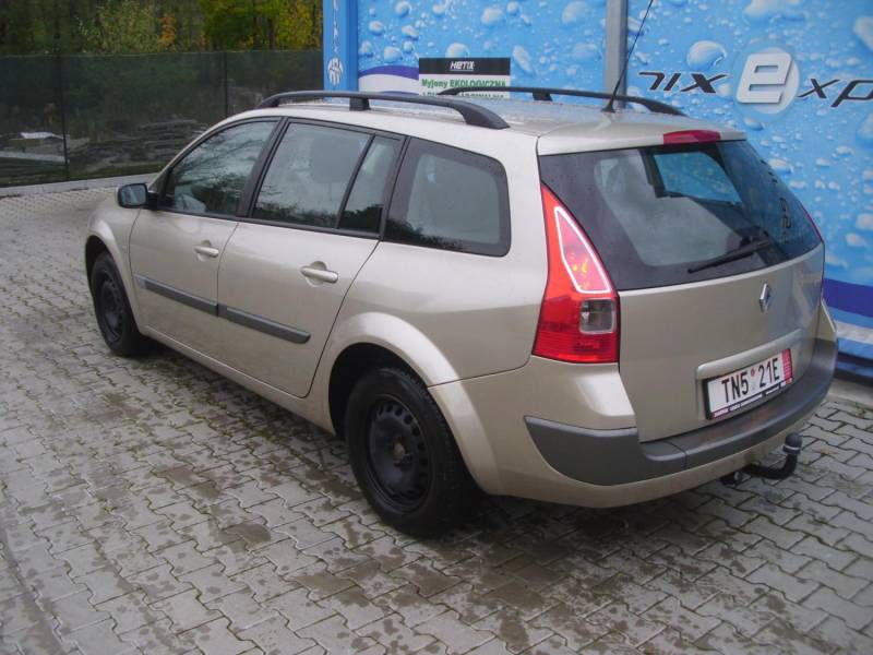 ox_renault-megane-ii-kombi-lift-16-16v