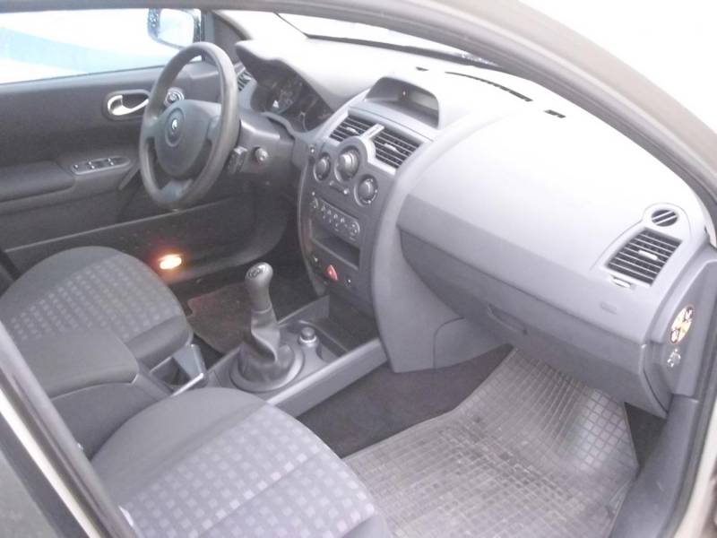 ox_renault-megane-ii-kombi-lift-16-16v