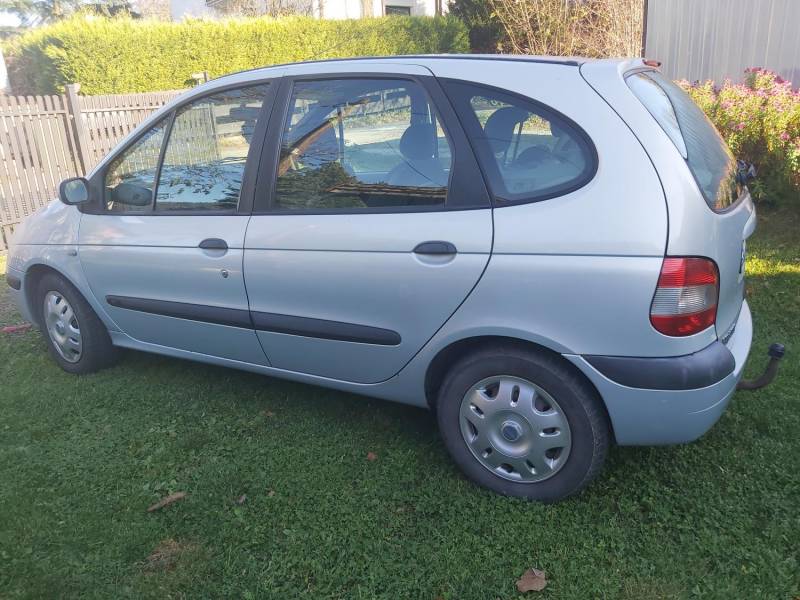ox_renault-scenic-z-klimatyzacja
