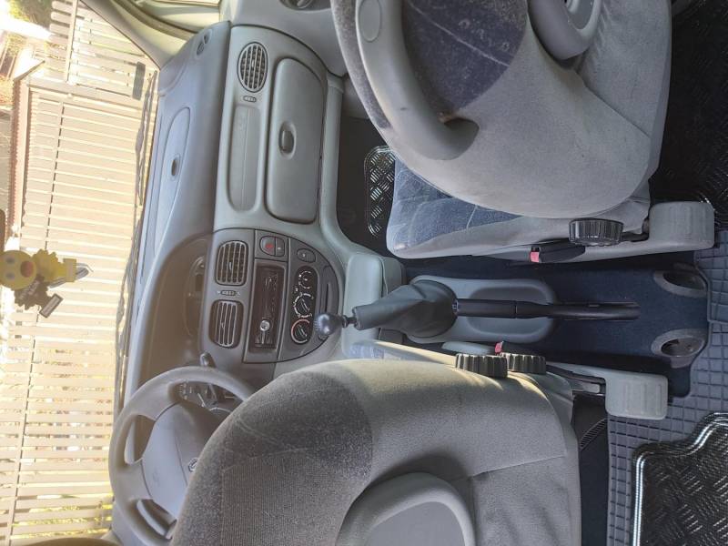 ox_renault-scenic-z-klimatyzacja
