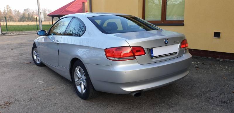 ox_bmw-e92-coupe-320d-177km-xenon-manual-2009r