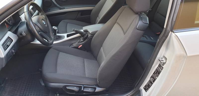 ox_bmw-e92-coupe-320d-177km-xenon-manual-2009r