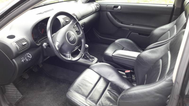 ox_audi-a3-16-benzyna-2002r-195000-km