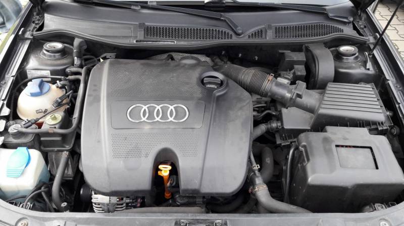 ox_audi-a3-16-benzyna-2002r-195000-km