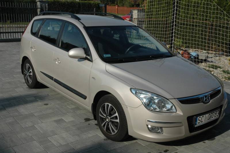 ox_sprzedam-hyundai-i30-cw-16-2008r-155tys-km-1-wlasciciel-nowa-cena