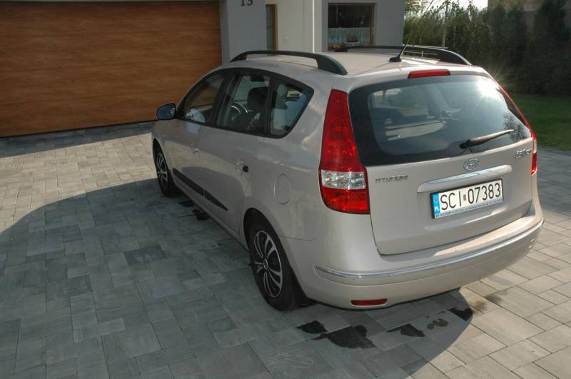 ox_sprzedam-hyundai-i30-cw-16-2008r-155tys-km-1-wlasciciel-nowa-cena