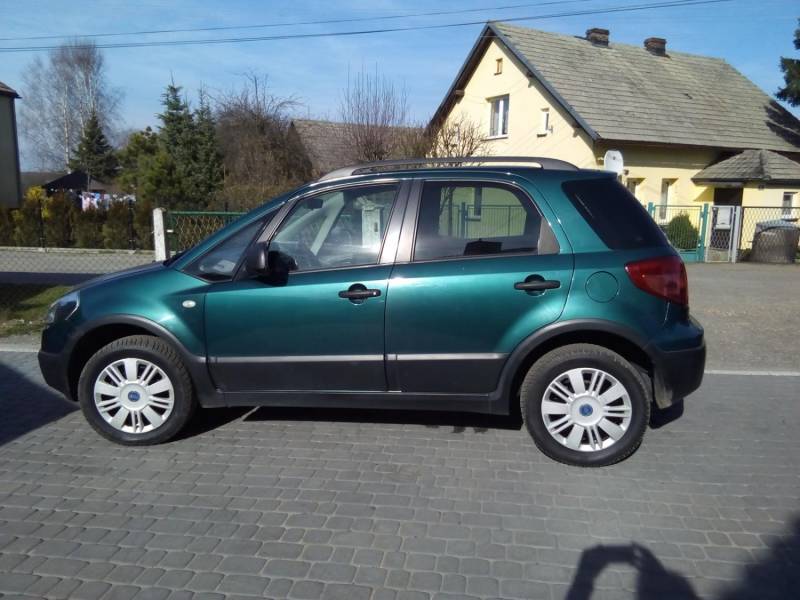 ox_fiat-sedici-naped-4x4-klimatyzacja-16-benzyna-107km