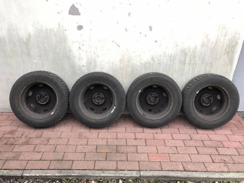 ox_felgi-stalowe-15x55j-4x100-z-oponami-zimowymi-debica-frigo-18565r15