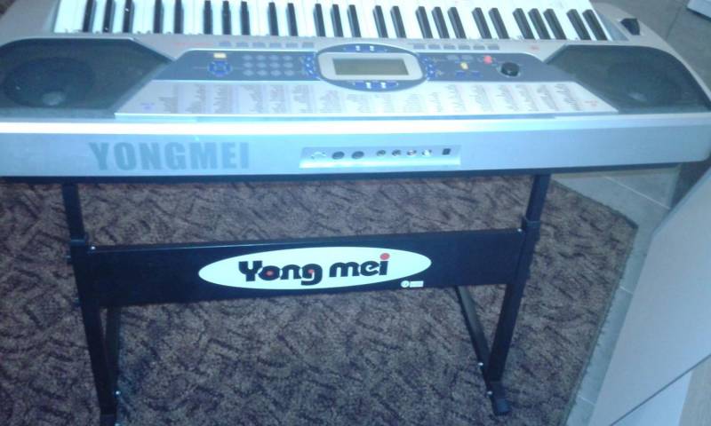 ox_sprzedam-keyboard-youngmei-ym738