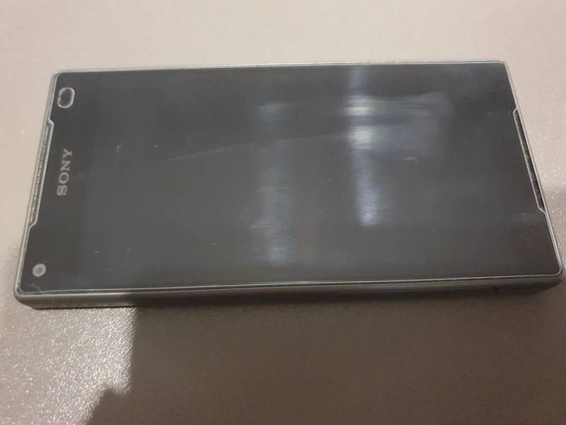 ox_sprzedam-telefon-sony-xperia-z5-compact