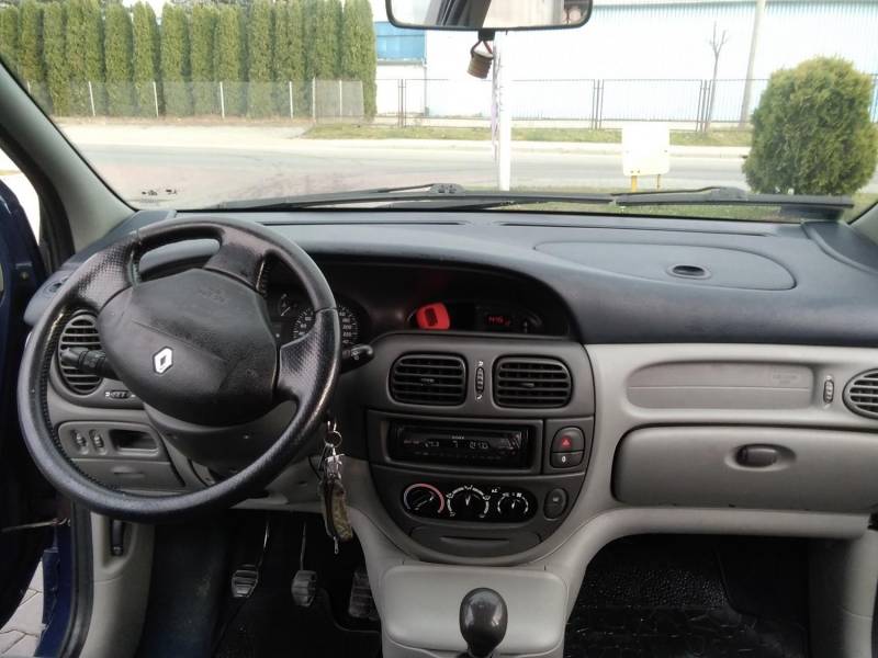 ox_renault-scenic-19-dci-2000-r-auto-sprawne-lub-na-czesci