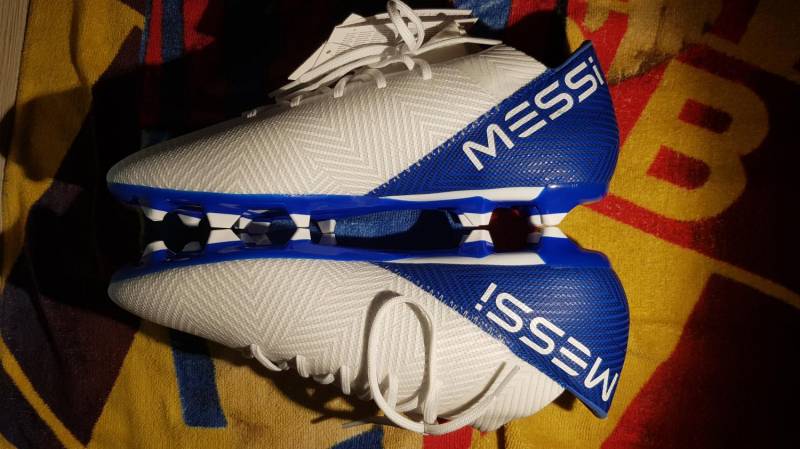 ox_korki-adidas-nemeziz-messi-183-fg