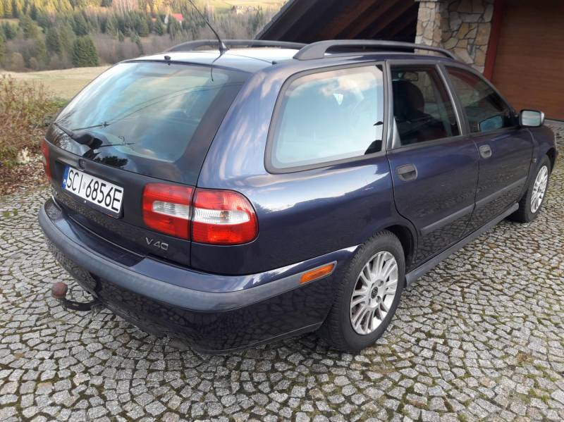 ox_sprzedam-volvo-v40-4444pln
