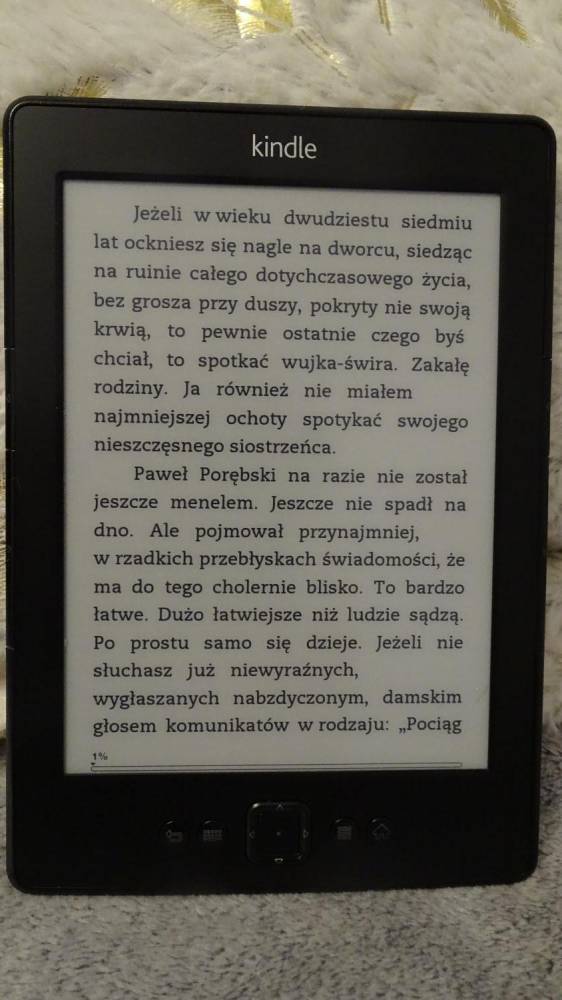 ox_czytnik-e-bookow-amazon-kindle-5-etui-lampka-mighty-bright