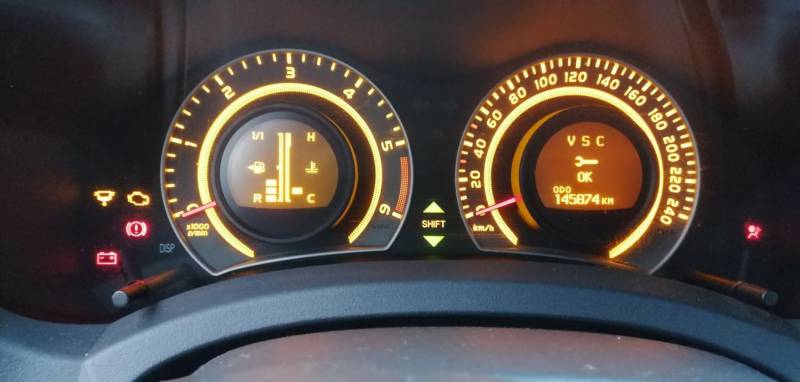 ox_toyota-auris-klimatronic-d4d-bezwypad-diesel-126km-z-domu-od-kobiety