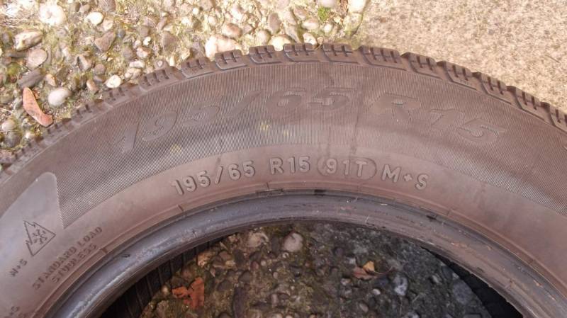 ox_uzywane-zimowe-opony-195-65-15-pirelli