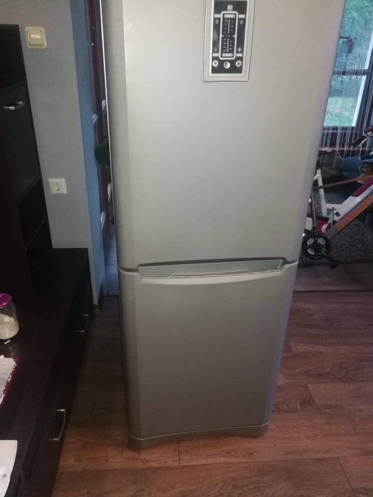 ox_lodowka-indesit
