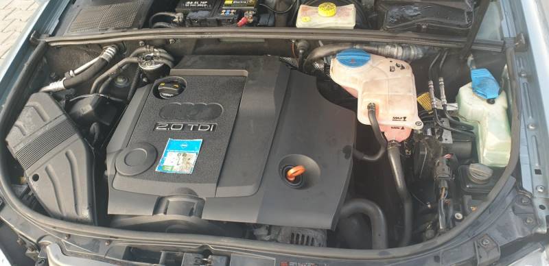 ox_sprzedam-audi-a4-b7-20-tdi-wersja-2-x-s-line