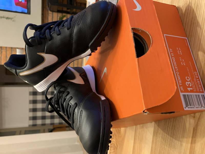 ox_nowe-pilkarskie-buty-dzieciece-nike-jr-tiempo-legend-vi-tf-rozm31