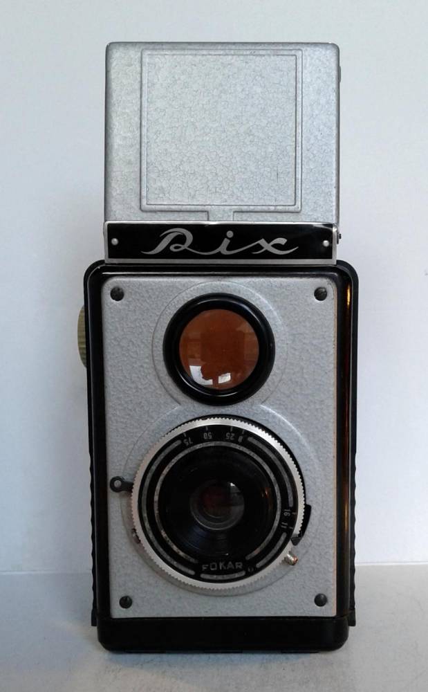 ox_zabytkowy-aparat-fotograficzny-rix