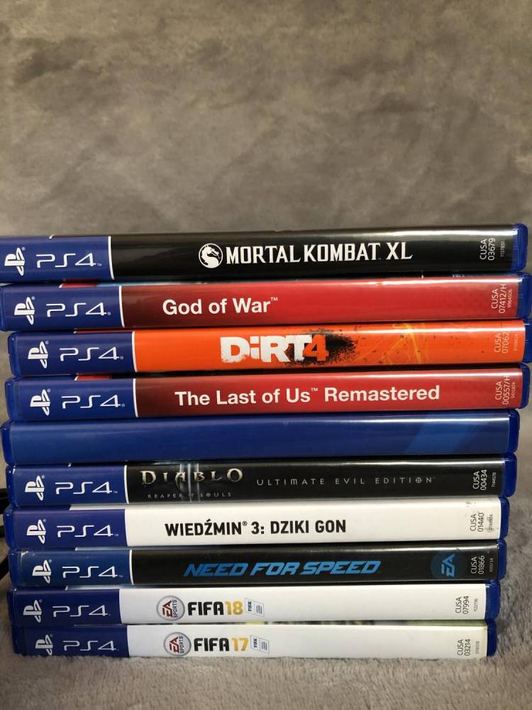 ox_ps4-slim-1tb-z-akcesoriami-oraz-grami
