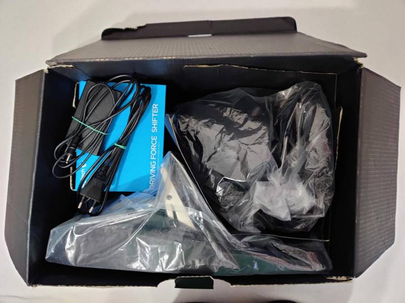 ox_kierownica-logitech-g29-pedaly-skrzynia-biegow