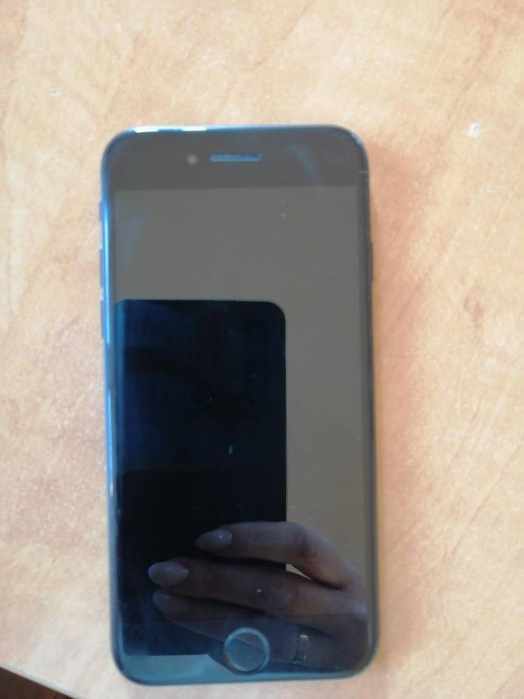 ox_i-phone-7-32-gb