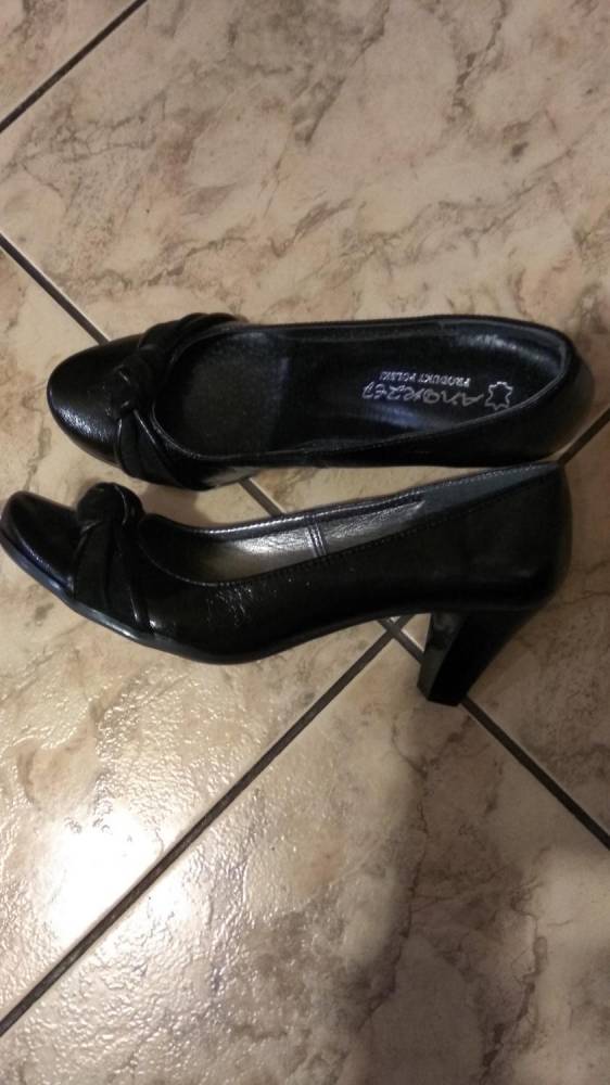 ox_buty-eleganckie-czarne-na-obcasie