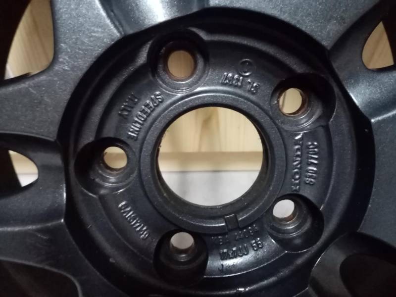 ox_kolo-na-alufeldze-bdb-100-z-opona-letnia-bdb-chyba-honda