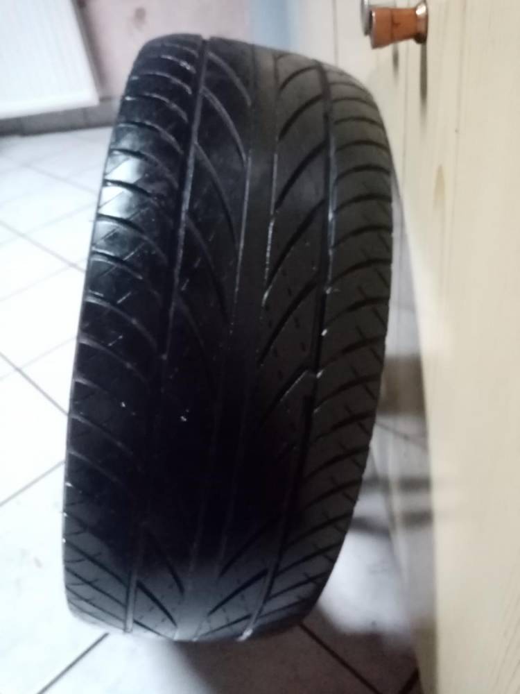 ox_kolo-na-alufeldze-bdb-100-z-opona-letnia-bdb-chyba-honda