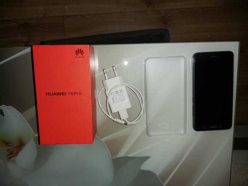 ox_sprzedam-telefon-huawei-y6pro