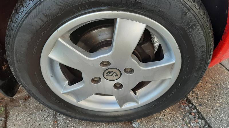 ox_aveo-12-8v-felgi-alufelgi-r14-lampy-maska-wal-silnik