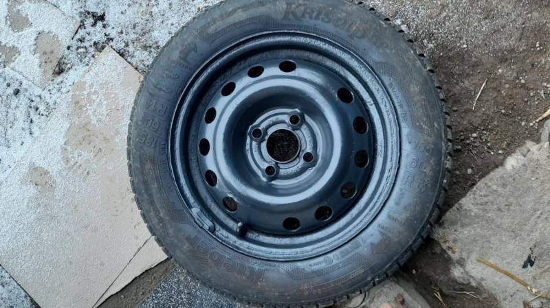 ox_aveo-12-8v-felgi-alufelgi-r14-lampy-maska-wal-silnik
