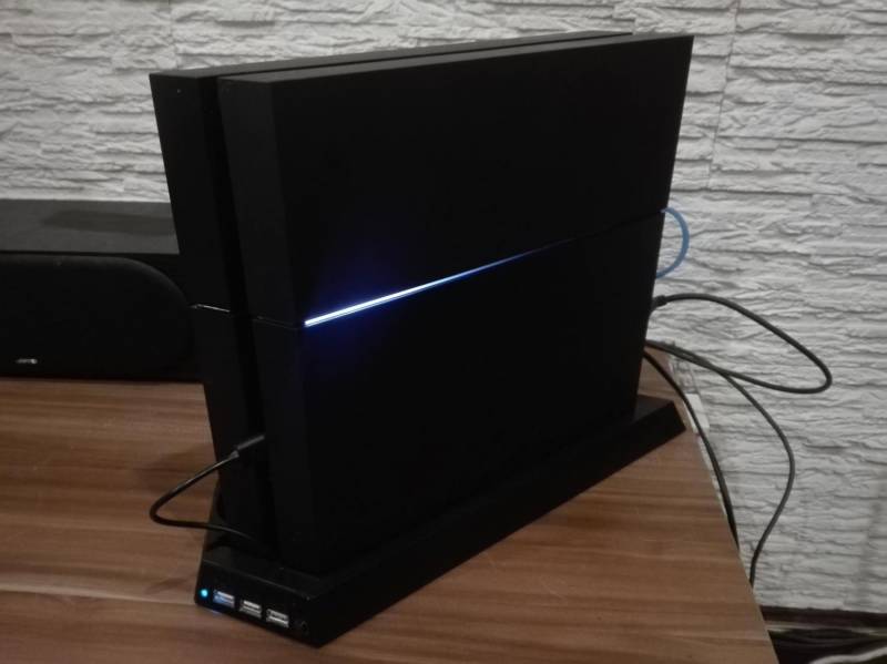 ox_play-station-4-500-gb