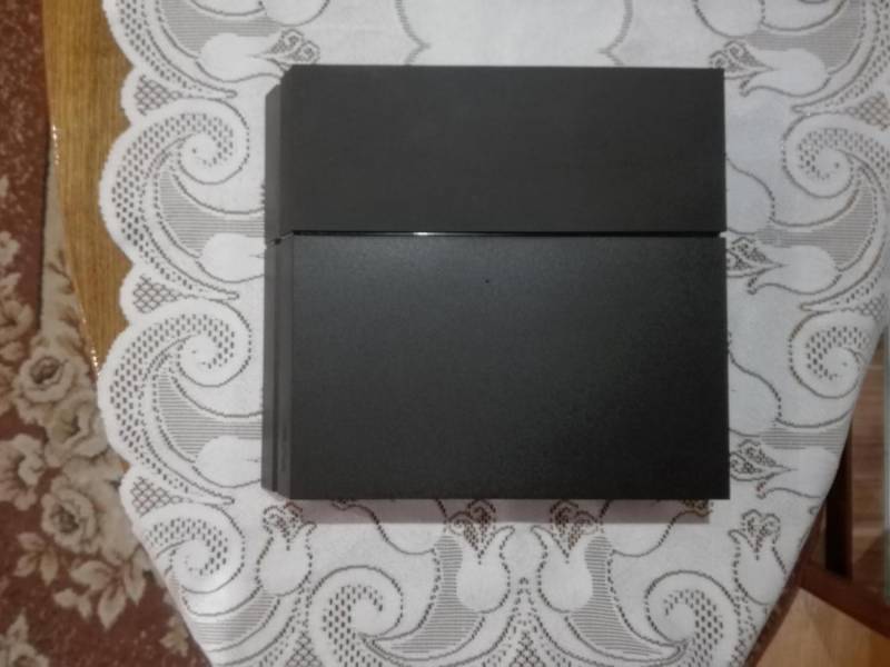ox_play-station-4-500-gb