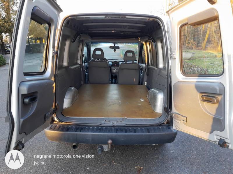 ox_opel-combo-17-cdti-doinwestowany-2-fotele-paka