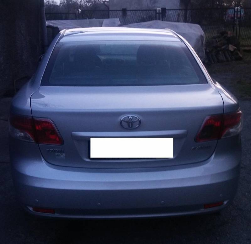 ox_sprzedam-toyte-avensis