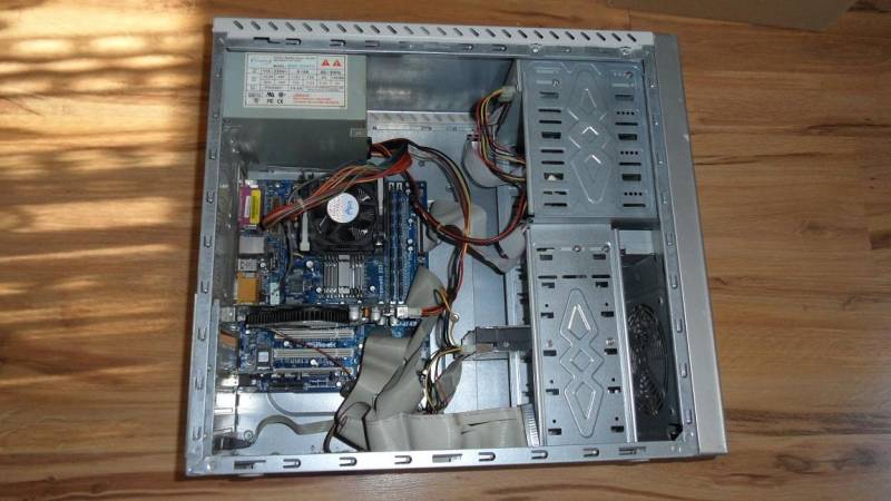 ox_sprzedam-komputer-sprawny-windows-7-symboliczna-cena