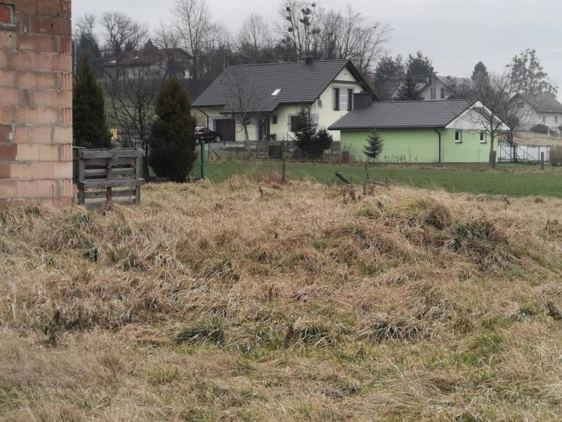 ox_dzialka-kiczyce-16-a-z-rozpoczeta-budowa