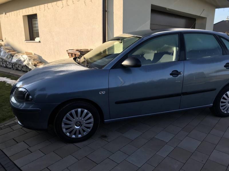 ox_seat-ibiza-12-benzyna-2005rok-klimatyzacja