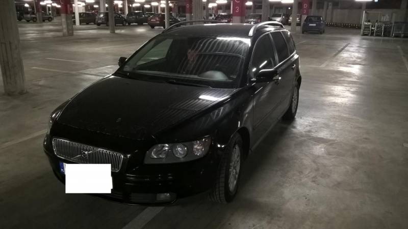 ox_sprzedam-volvo-v-50-kinetic-16-diesel-110-km-2005r