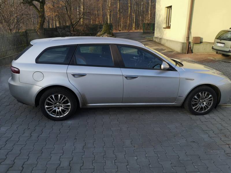 ox_alfa-romeo-159-19-jtdm-110-tys-km